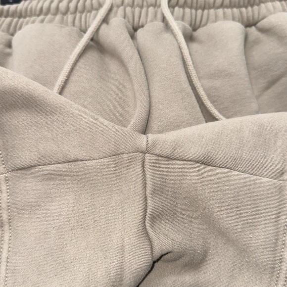 The Get Better Today Brand Better Fleece Sweat Shorts Size S ~ Brown Pockets - Picture 6 of 6